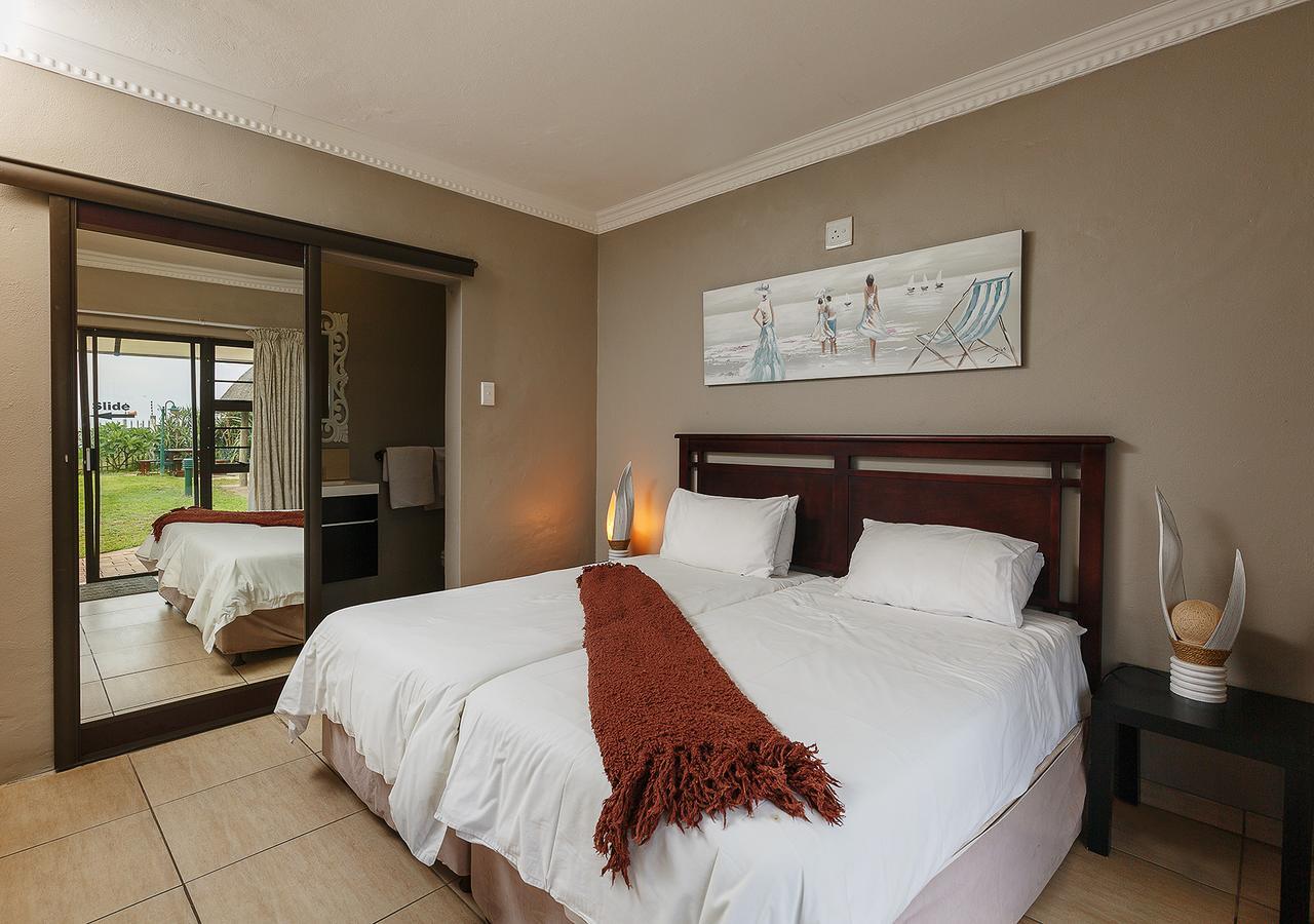 My Den Beachfront B&B And Self-Catering Port Shepstone Buitenkant foto