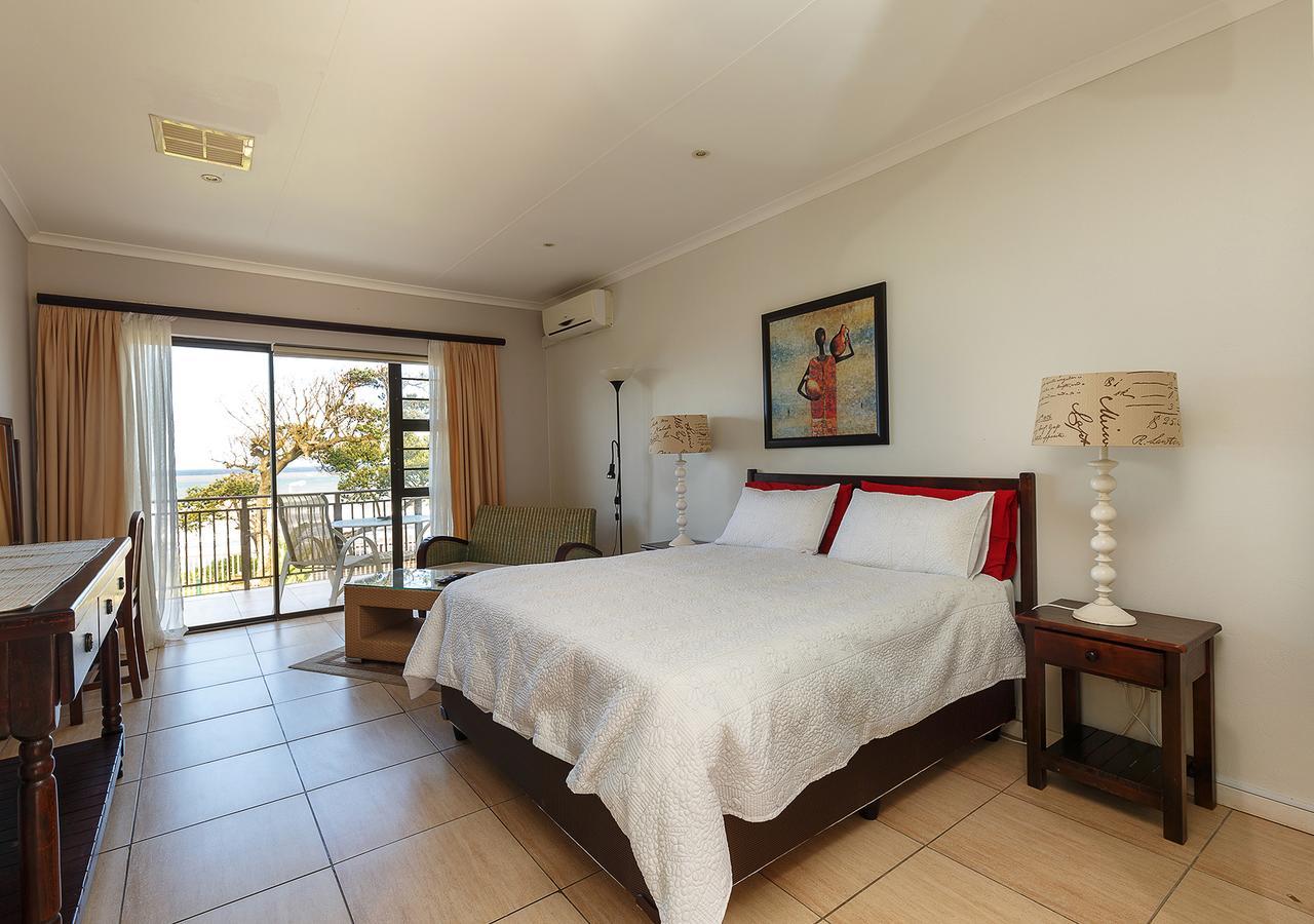 My Den Beachfront B&B And Self-Catering Port Shepstone Buitenkant foto