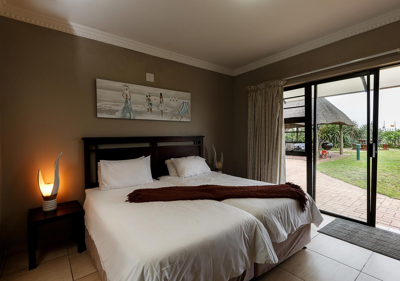 My Den Beachfront B&B And Self-Catering Port Shepstone Buitenkant foto