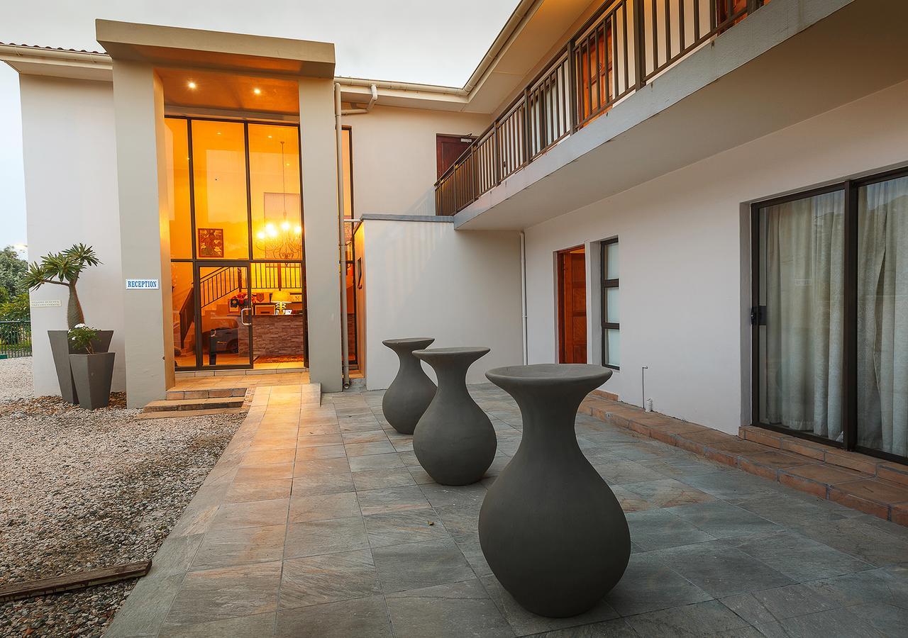 My Den Beachfront B&B And Self-Catering Port Shepstone Buitenkant foto
